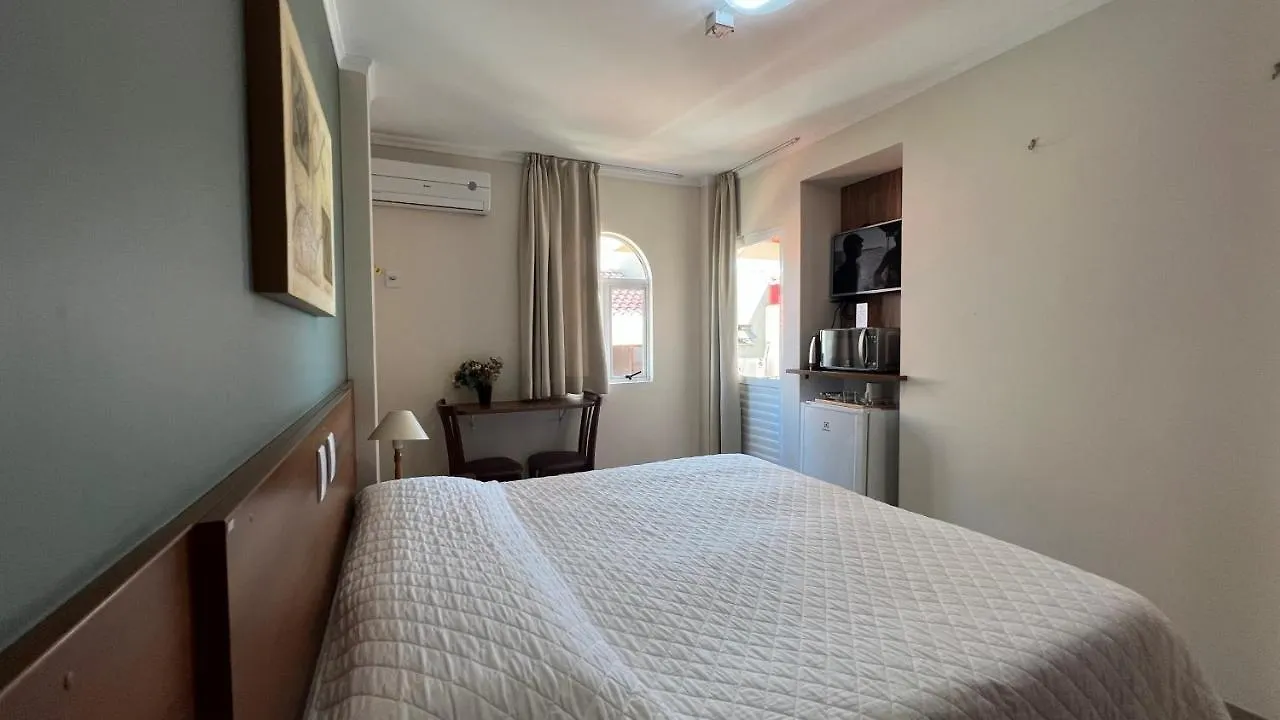 Pousada Villa Dos Acores Bombinhas 3*,